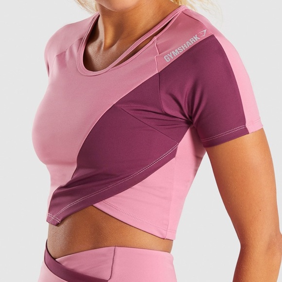 Gymshark Tops - Gymshark asymmetric crop too dusty pink ruby small